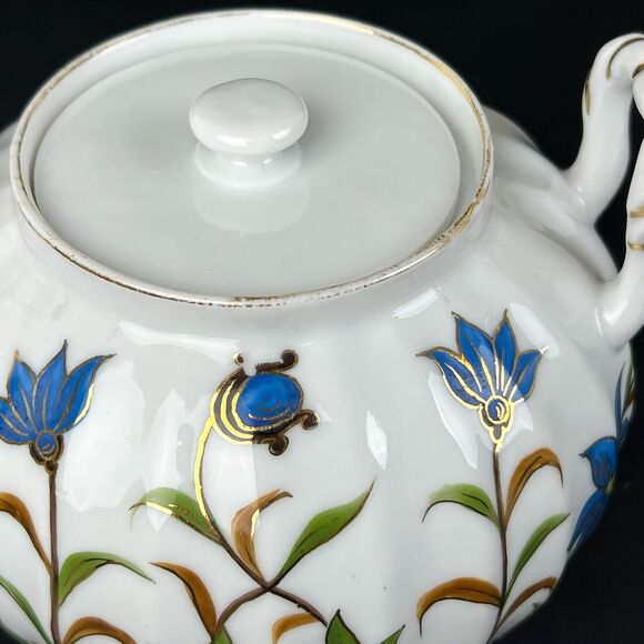 Jar Lid White Ceramic Blue Flowers Gold Trim Side Handles Decorative 4.75" Tall - Picture 3 of 12